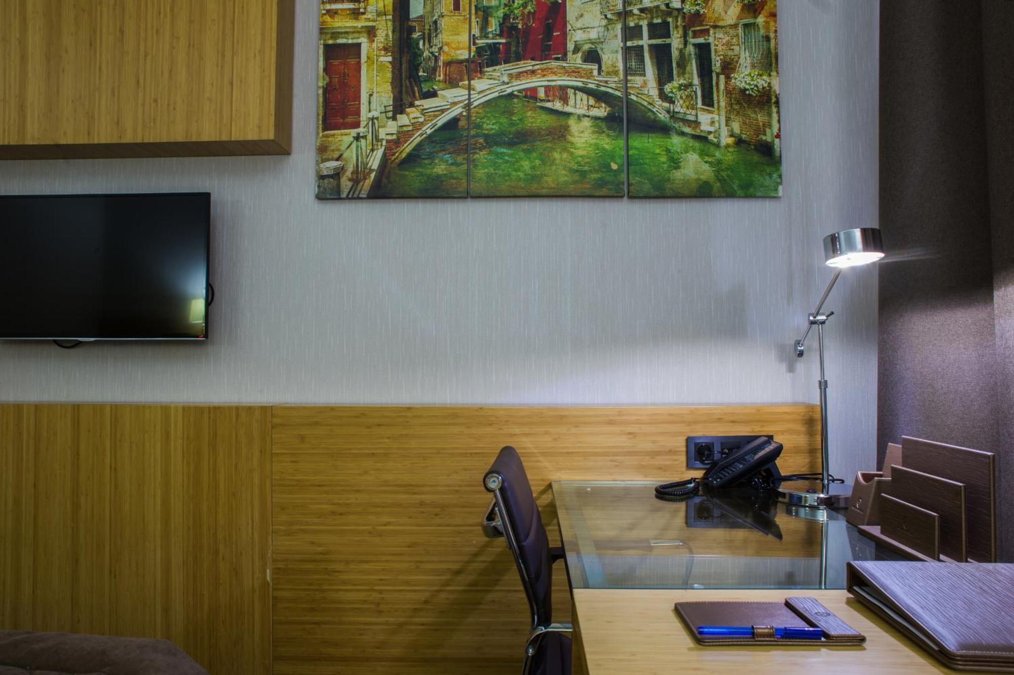 Aidana Plaza Hotel Shymkent Exterior photo